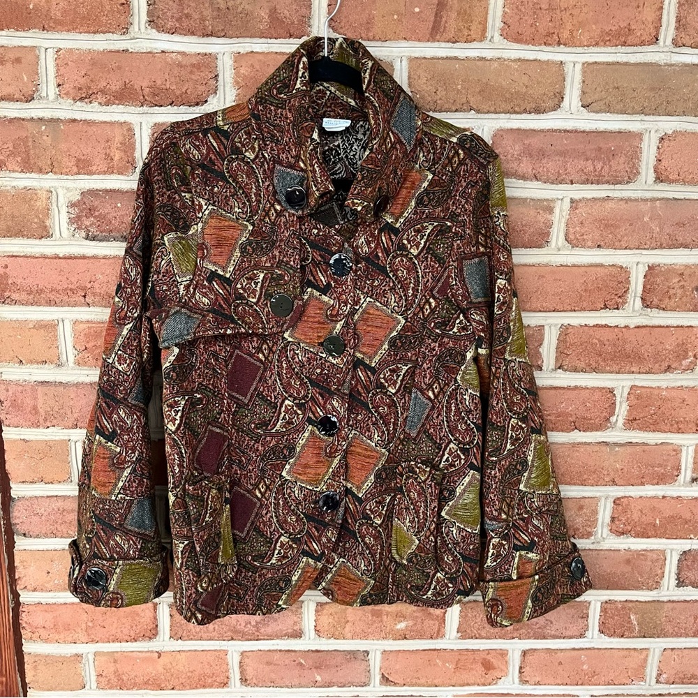 Brocade Tapestry jacket. Upscale clothing by CMC. Size small